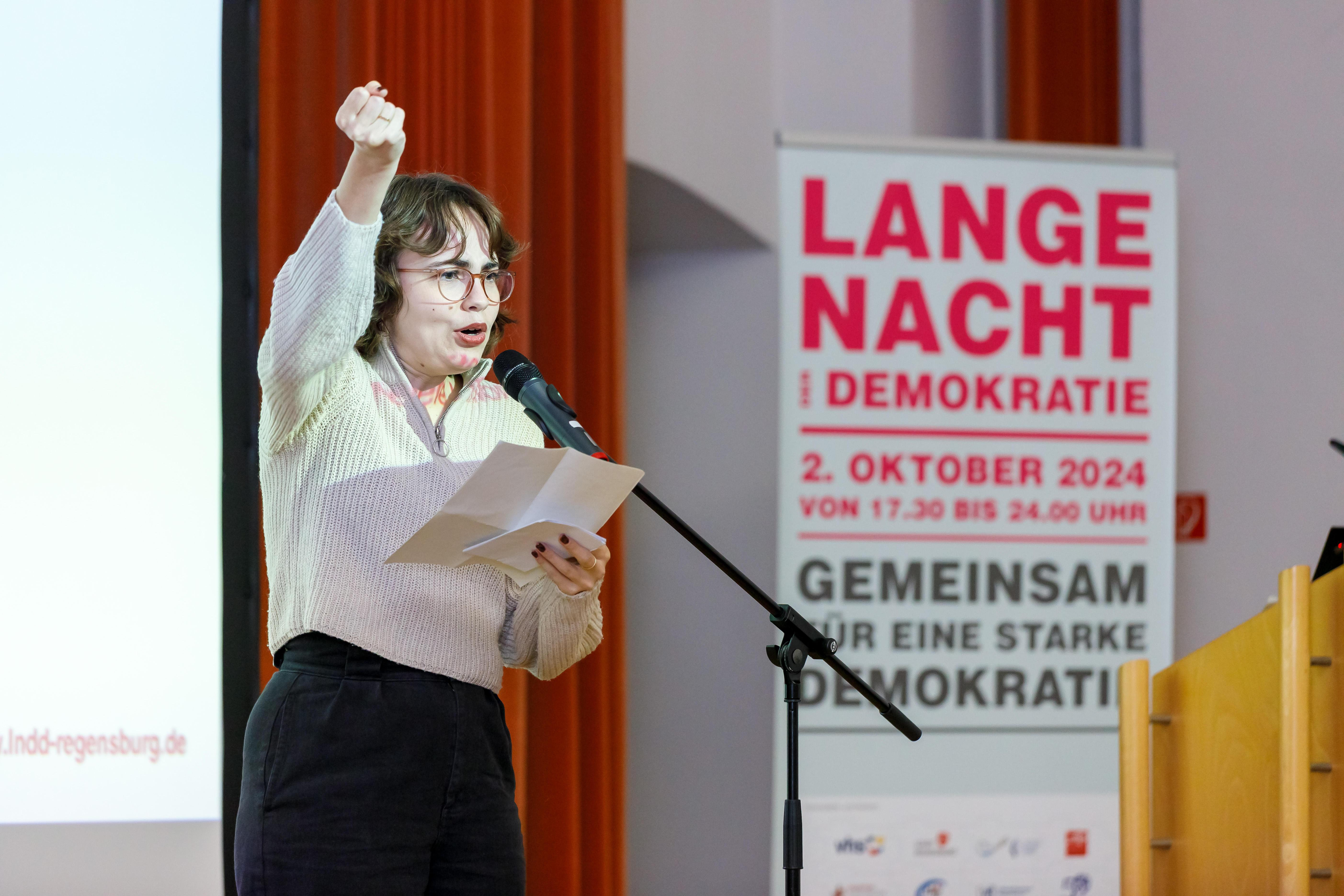 g872-337688.jpg